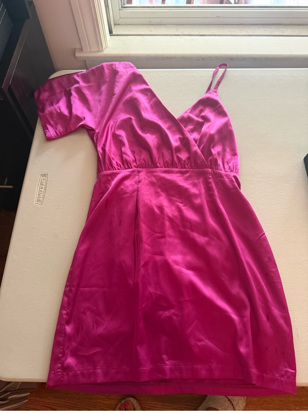 One-Shoulder Satin Mini Dress in Fuchsia